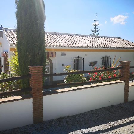 Villa Casa Las Fresas Alcaucín Екстериор снимка