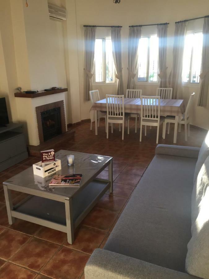 Villa Casa Las Fresas Alcaucín Екстериор снимка