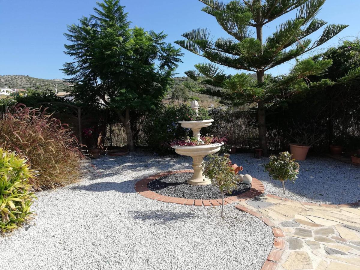 Villa Casa Las Fresas Alcaucín Екстериор снимка